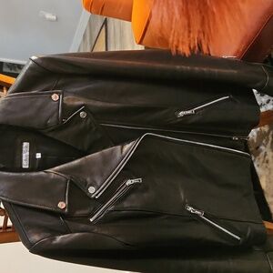 LAST DAY!!! BUY NOW - Calvin Klein's Ladie's/Men's Black Leather Jacket Size XL